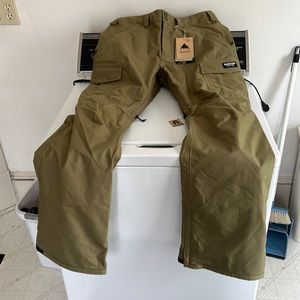 New Burton Snow Pants w/ tags